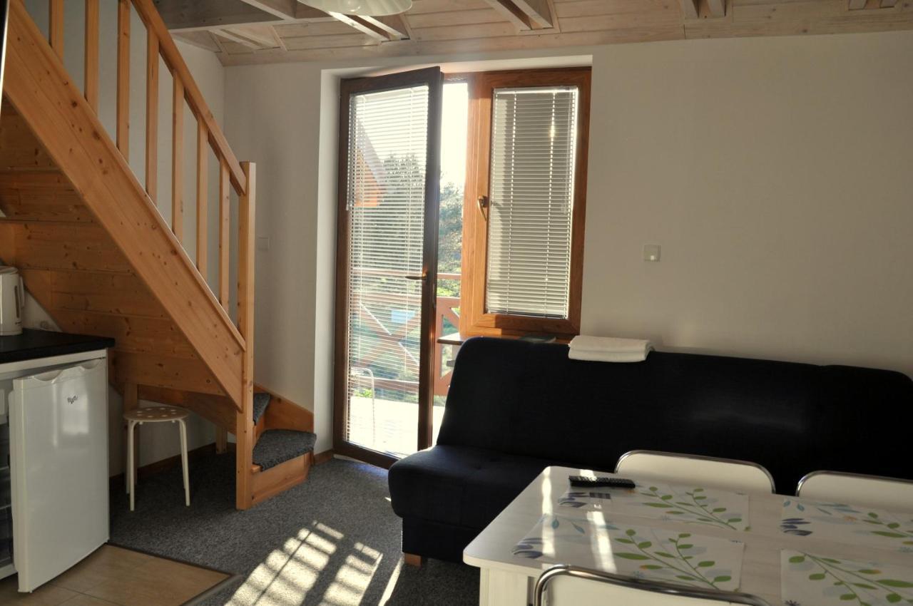 Gosciniec Kaszubski Homestay Białogóra エクステリア 写真